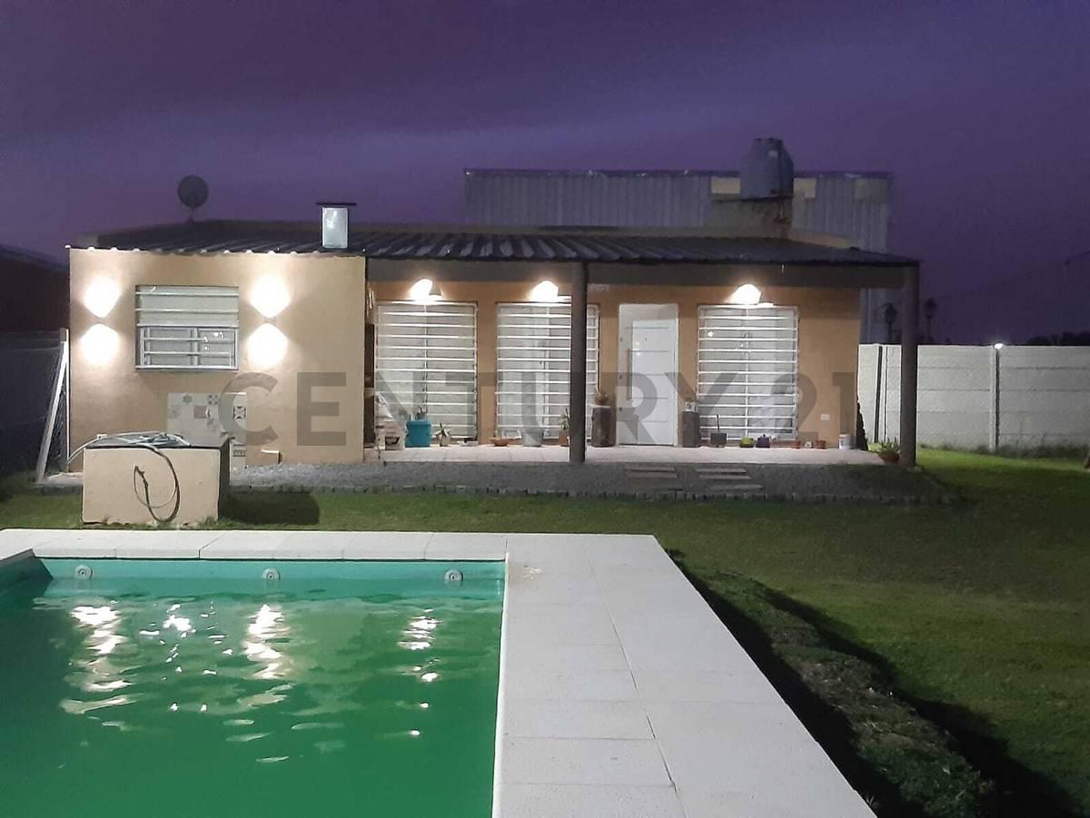 VENTA CASAQUINTA con Piscina en Domselaar -Partido San Vicente — foto 1