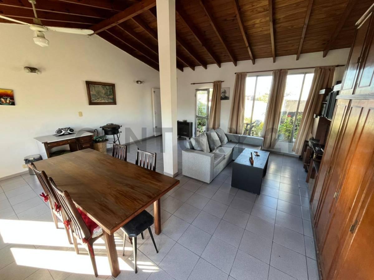 VENTA DEPARTAMENTO TIPO PH DE 4 AMBIENTES EN BURZACO — foto 1