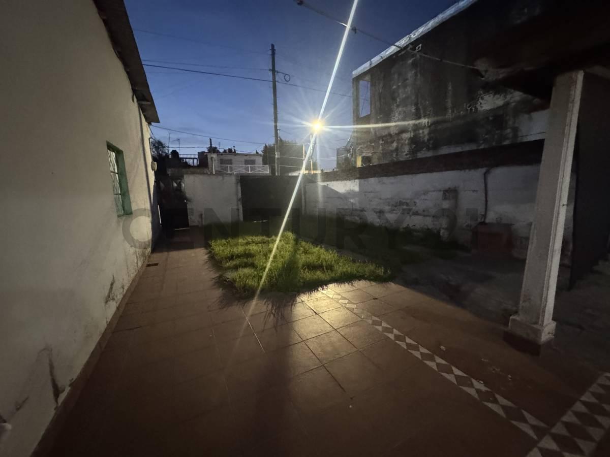 Venta de casa con local en Lomas de Zamora — foto 1