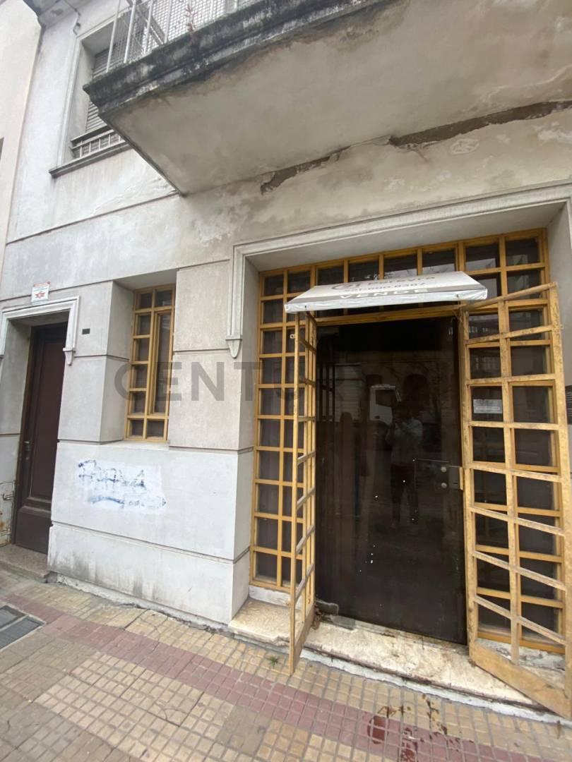 50 1 y 2 LOCAL EN VENTA — foto 1