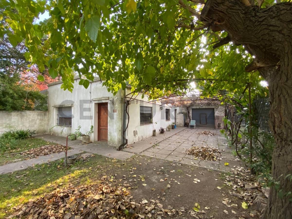 508 24 Y 25 - CASA EN VENTA - MANUEL B. GONNET - REFACCIONAR — foto 1