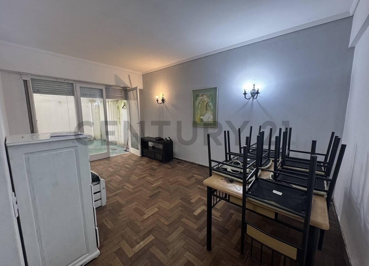 VENTA DEPARTANMENTO 2 AMBIENTES MAR DEL PLATA CON PATIO CENTRO — foto 1