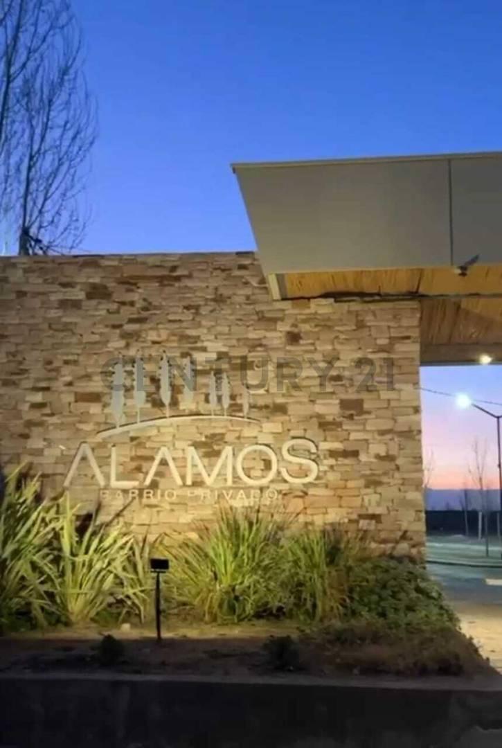 Venta de Lote en Barrio Privado Fray Luis Beltrán — foto 1