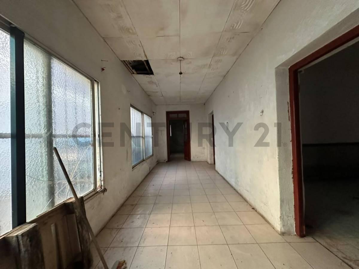 Terreno con casa a demoler en Godoy Cruz — foto 1