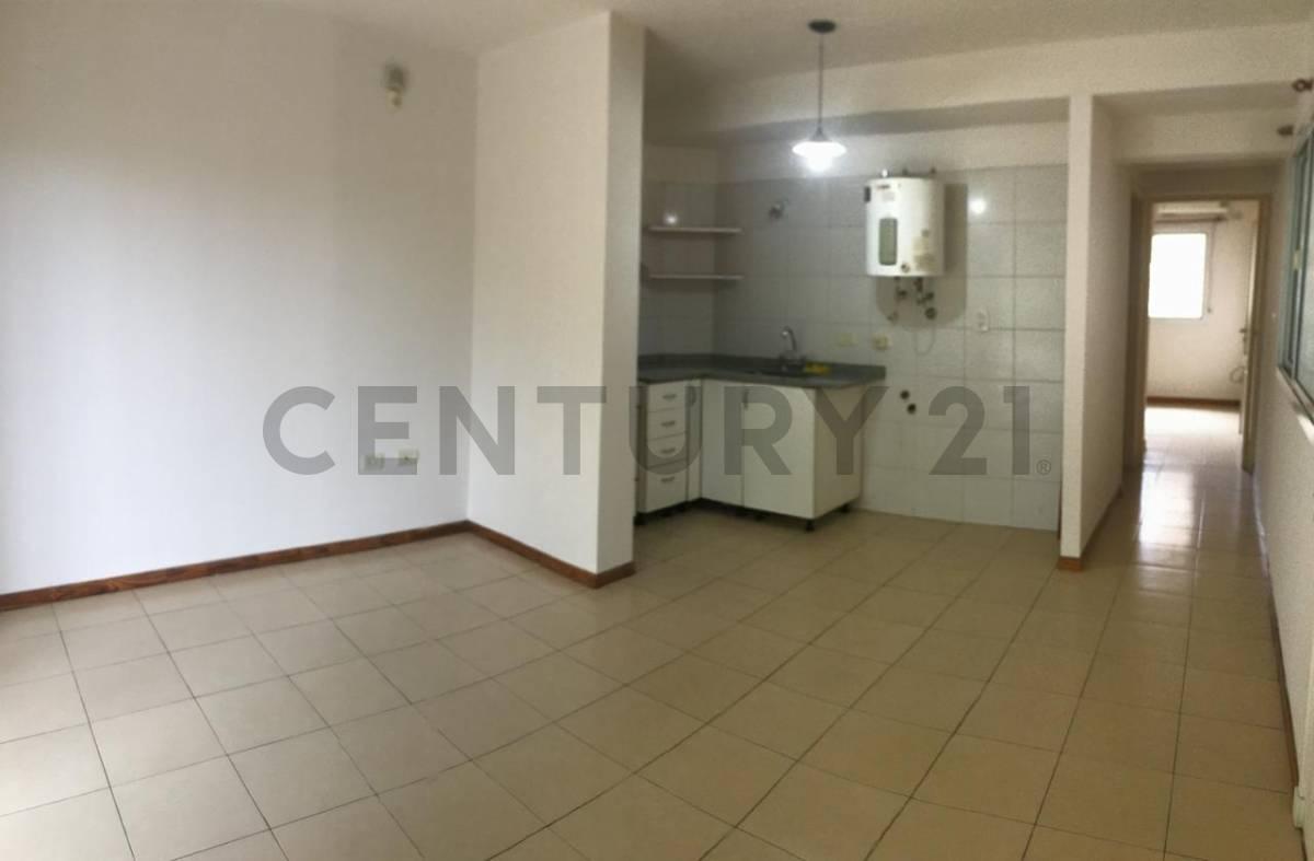Departamento cercania hospital Español — foto 1