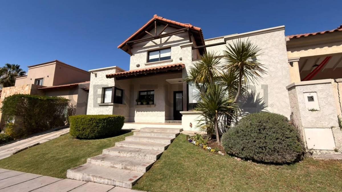 CASA EN VENTA - BARRIO PALMARES — foto 1