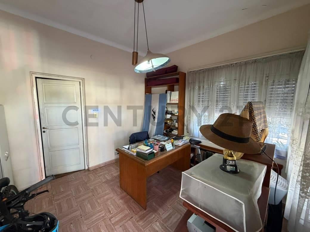 VENTA DE CASA EN CALLE AV. MORENO Y CORONEL DAY – SAN RAFAEL - MENDOZA — foto 1
