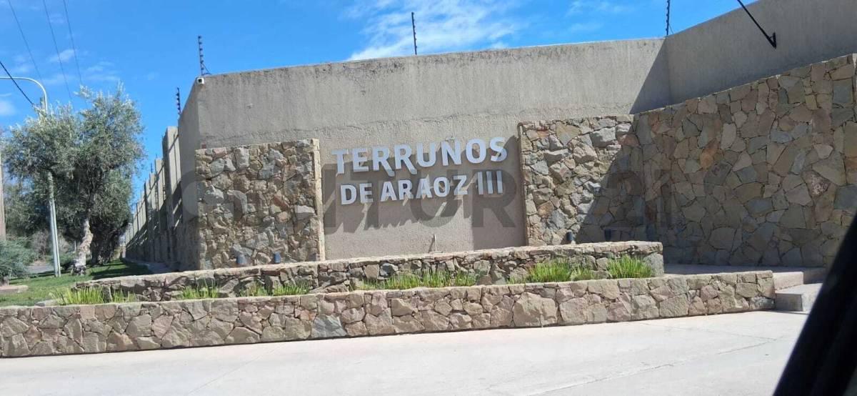 LOTE EN BARRIO TERRUÑOS DE ARAOZ III – LUJAN DE CUYO — foto 1