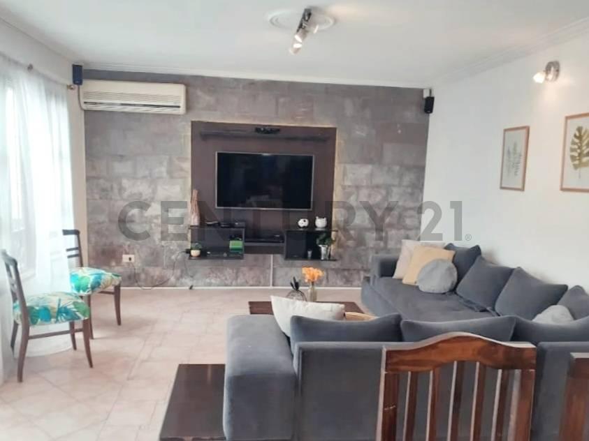 Century 21 VENDE Casa en Dorrego, Guaymallén, sobre calle Pedro Vargas, a una cuadra — foto 1