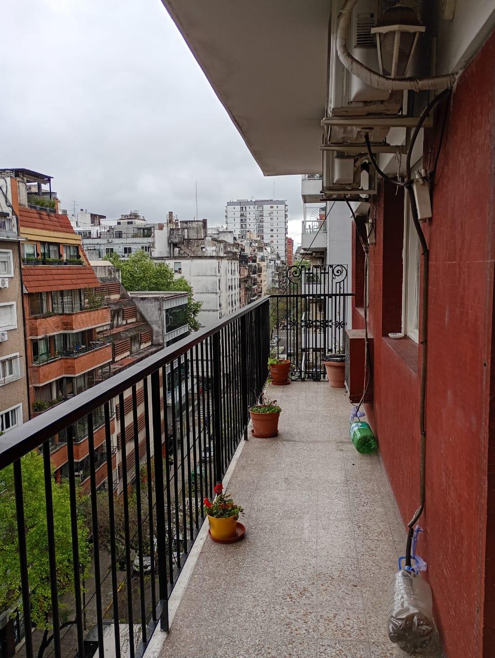 Departamento en alquiler de 4 ambientes en Palermo. Luminoso con Balcón. — foto 1