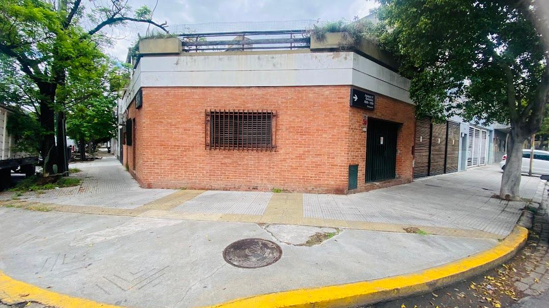 VENTA DE CASA 145m2 - 4 AMB CON TERRAZA, COCHERA. — foto 1