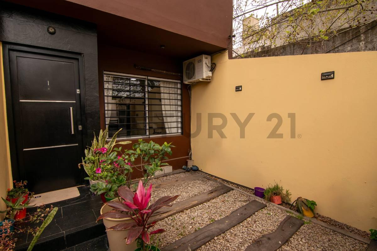 VENTA | PH 3 AMBIENTES CON COCHERA – SANTOS LUGARES- APTO CREDITO - ACEPTA PERMUTA! — foto 1