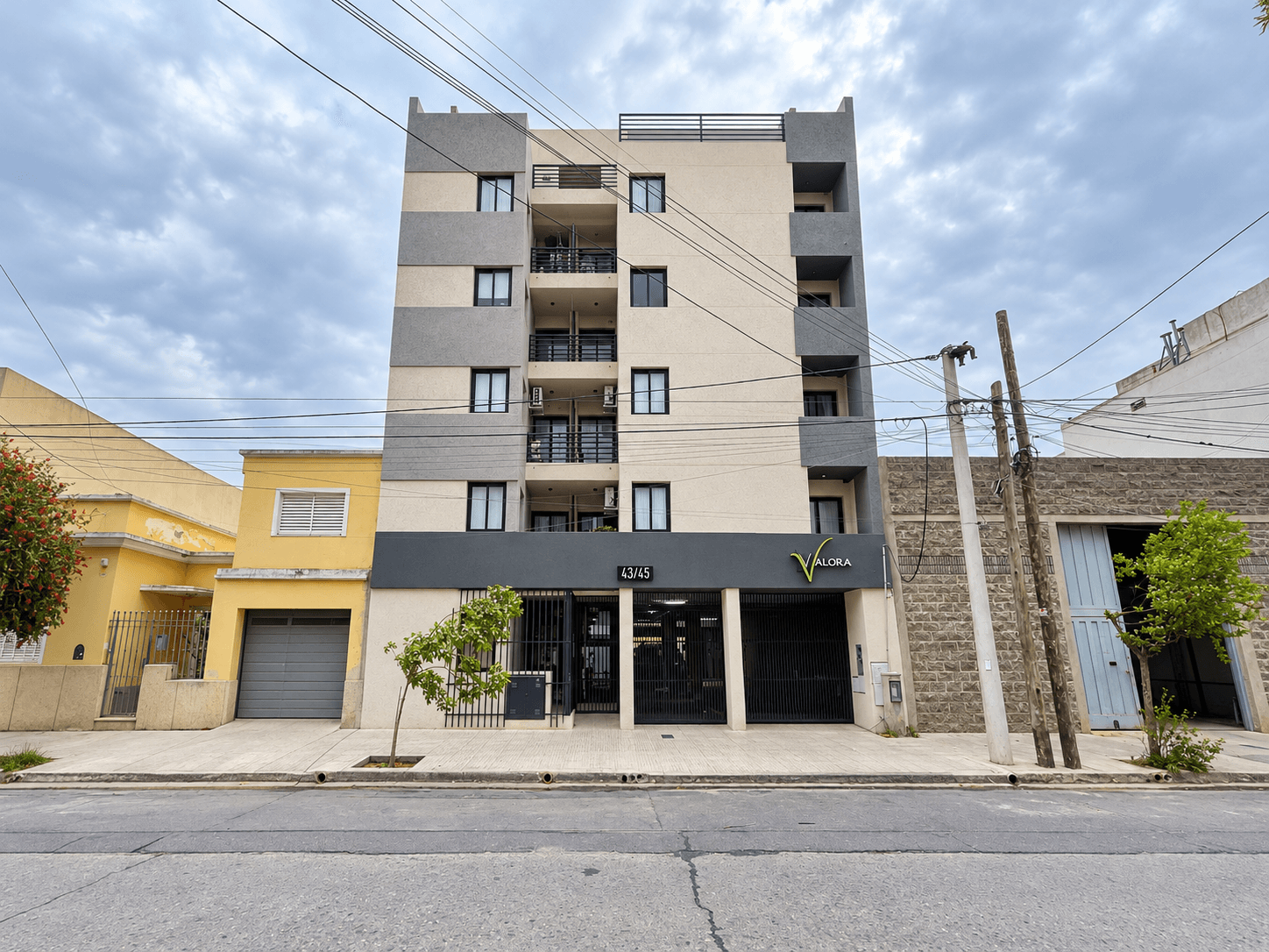 VENTA DEPARTAMENTO DE 1 DORMITORIO ALTO ALBERDI A METROS DE AV COLON — foto 1