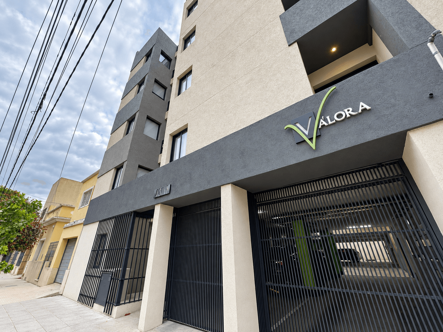VENTA DEPARTAMENTO DE 1 DORMITORIO CON TERRAZA ALTO ALBERDI A METROS DE AV COLON — foto 1