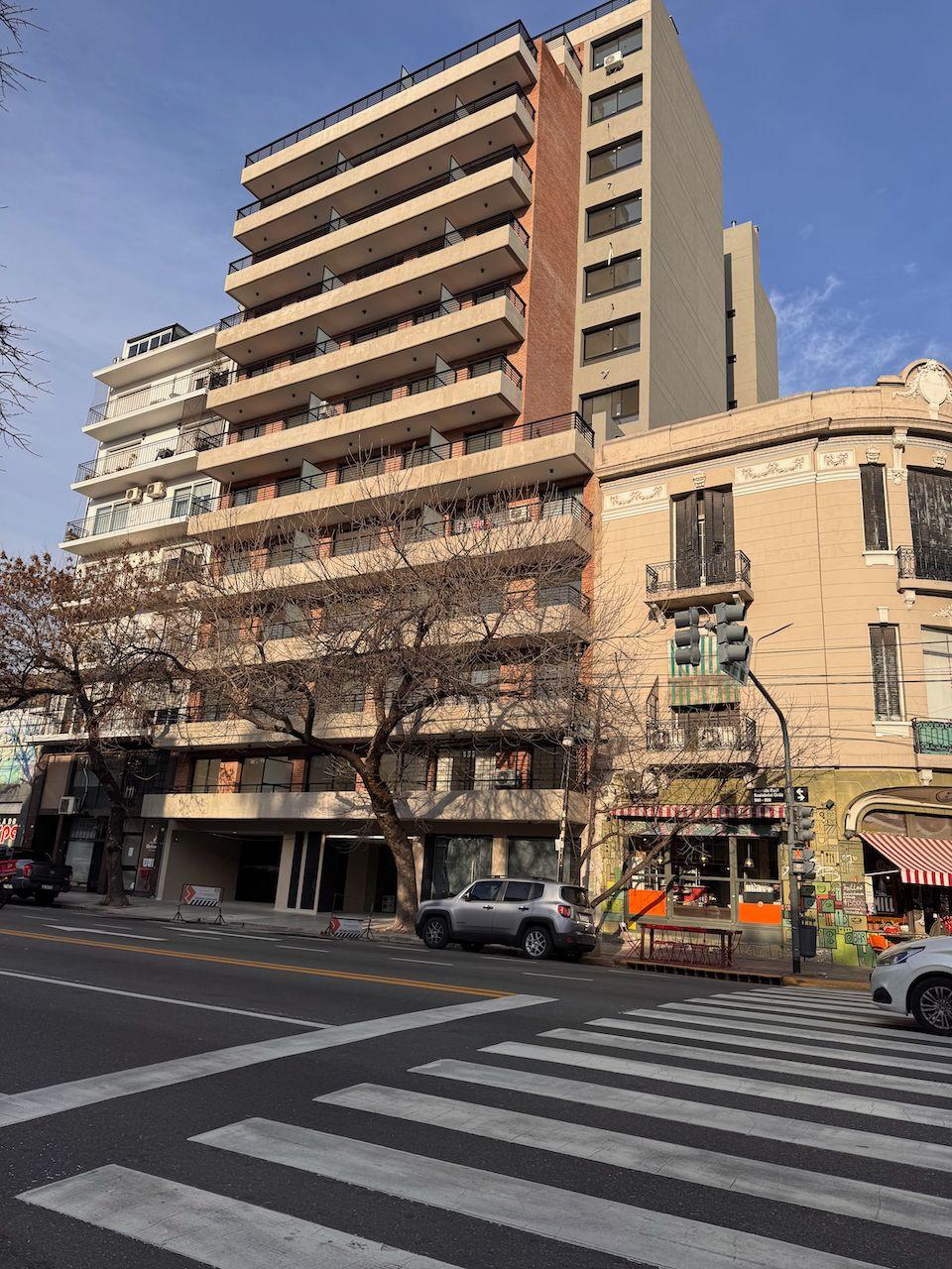 Venta departamento 4 ambientes con terraza propia en Villa Crespo — foto 1