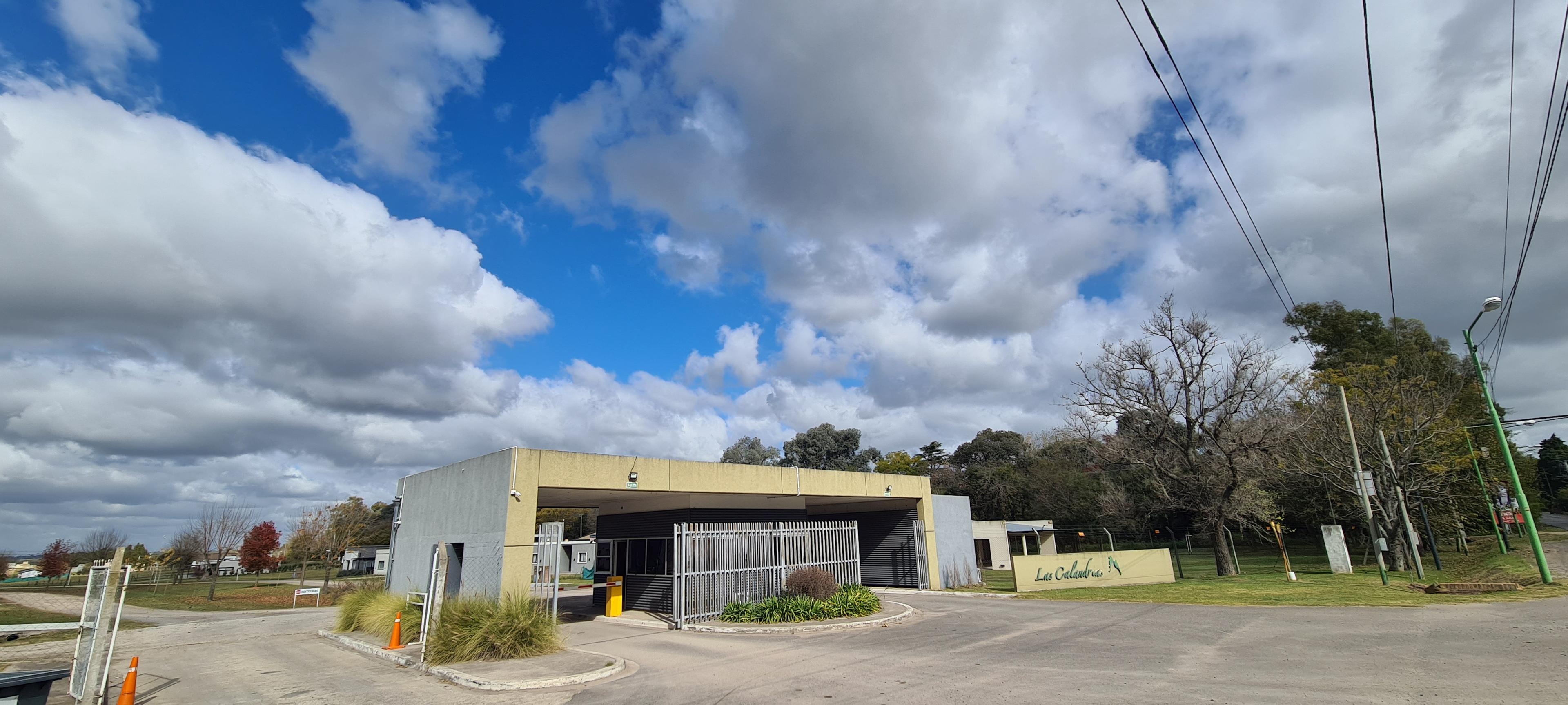 Terreno en venta LAS CALANDRIAS — foto 1