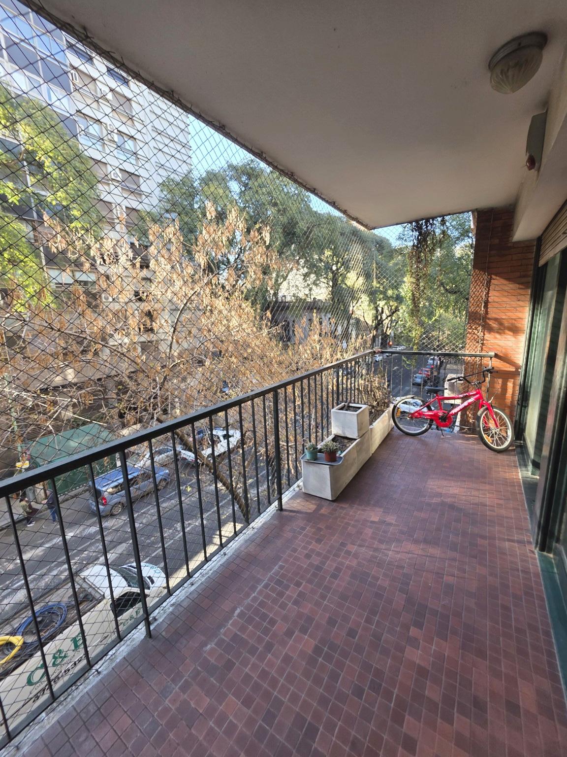 Excelente 4 Amb. c/Dependencia, Balcón al Frente y 2 Cocheras Fijas | Federico Lacroze al 2200, Belgrano — foto 1
