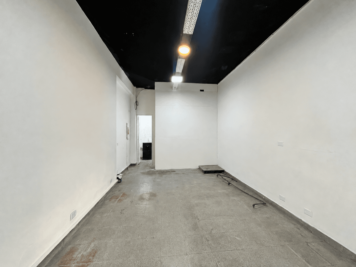 Venta de local comercial con subsuelo en ubicación estratégica | Paraguay 1303 — foto 1