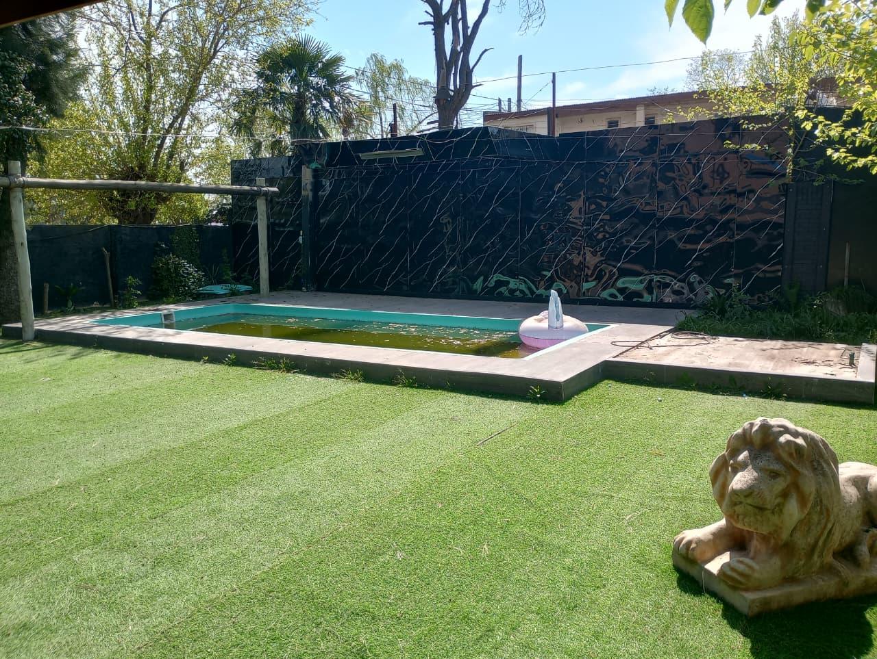 Casa triplex en venta en Casuarinas II - Canning — foto 1