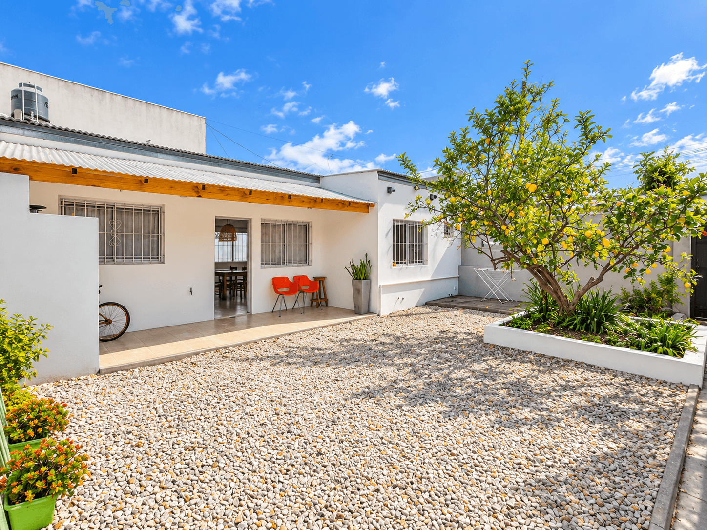 Casa 2 dormitorios en venta en Berisso — foto 1