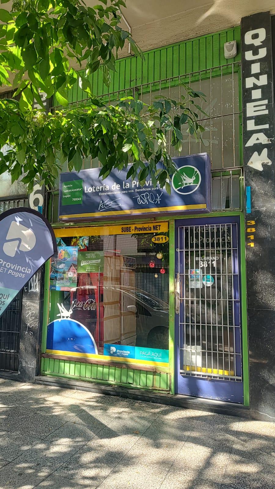 VENTA LOCAL COMERCIAL BELGRANO Y DORREGO — foto 1