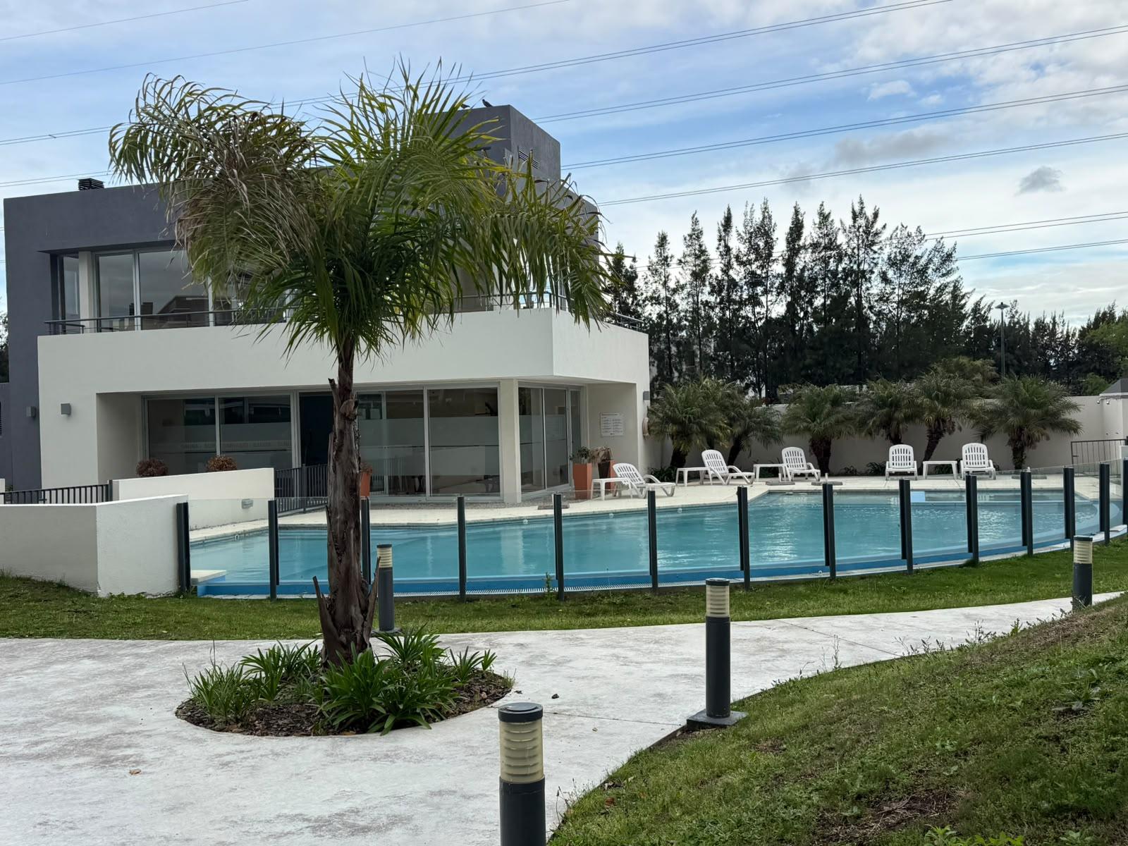 EN VENTA MONOAMBIENTE CON BALCÓN, COCHERA Y PISCINA – NORTH CORAL, NORDELTA — foto 1
