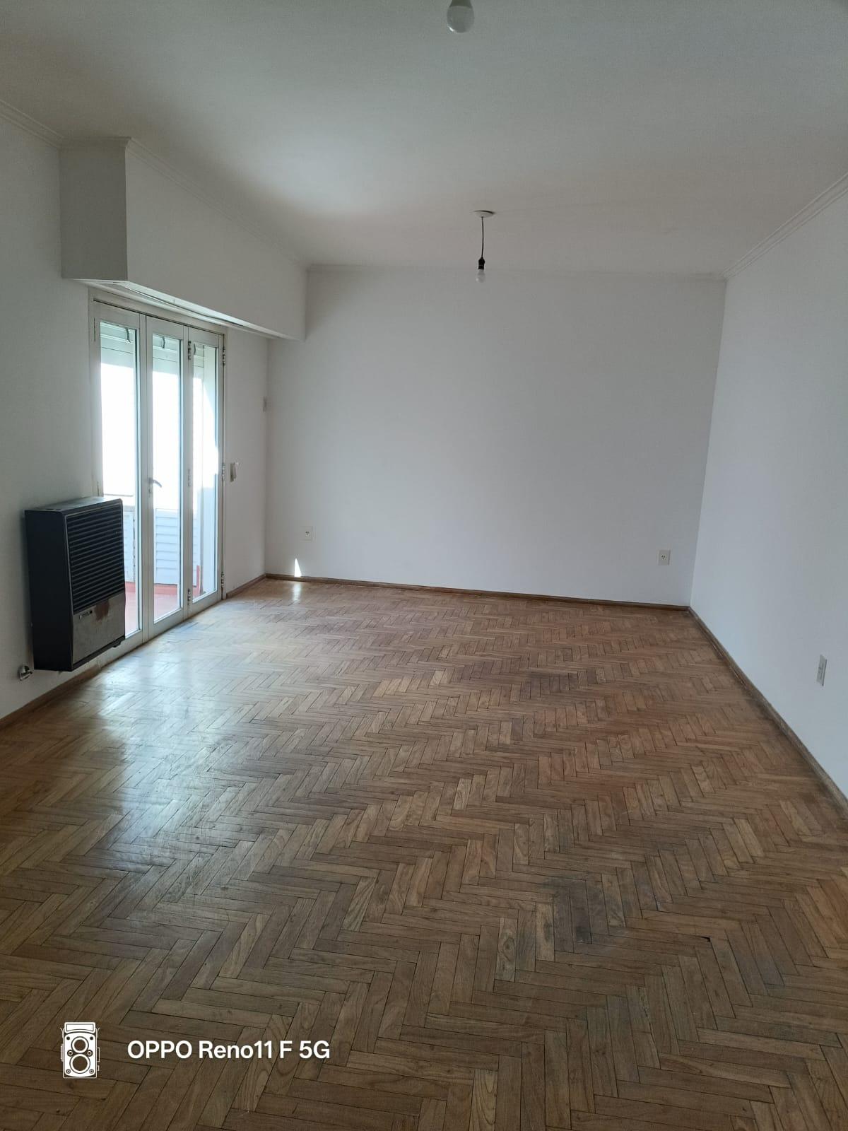 Alquiler Departamento en Planta Alta - 2 dormitorios — foto 1