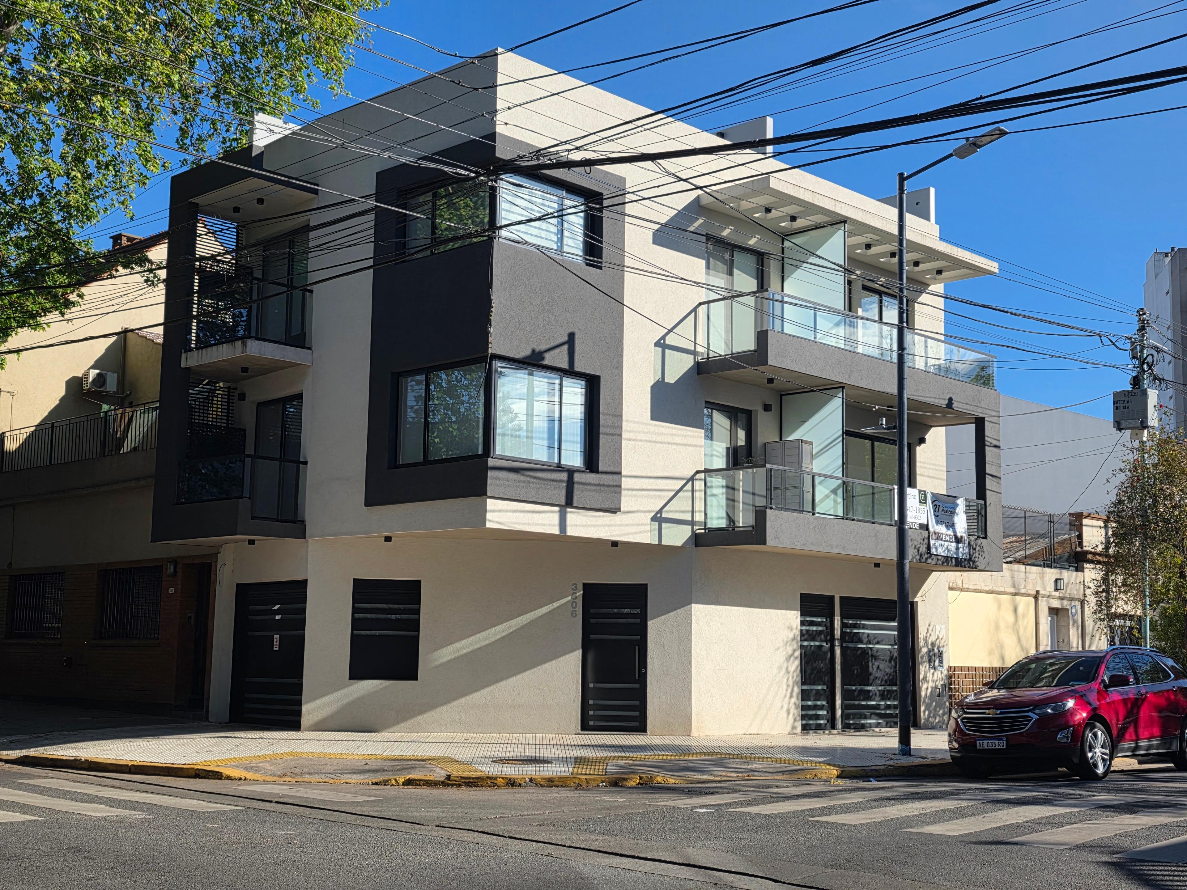 Ph Triplex 3 ambientes en venta en Villa Devoto — foto 1