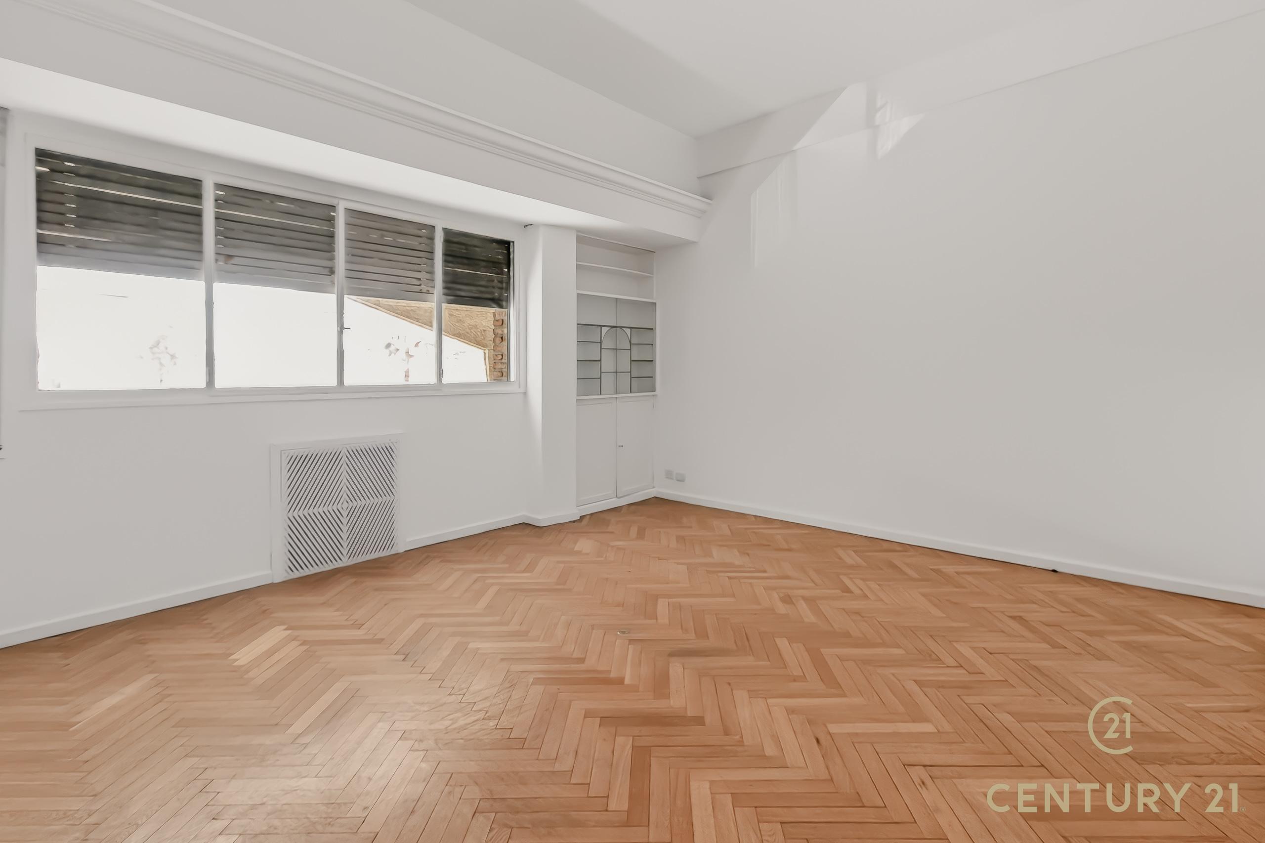 VENTA DEPTO 2 AMBIENTES C/DEPENDENCIA RECOLETA — foto 1