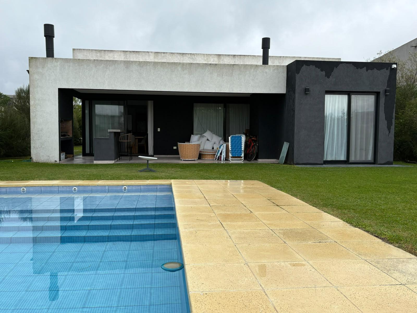 Casa en alquiler en Belen de Escobar — foto 1