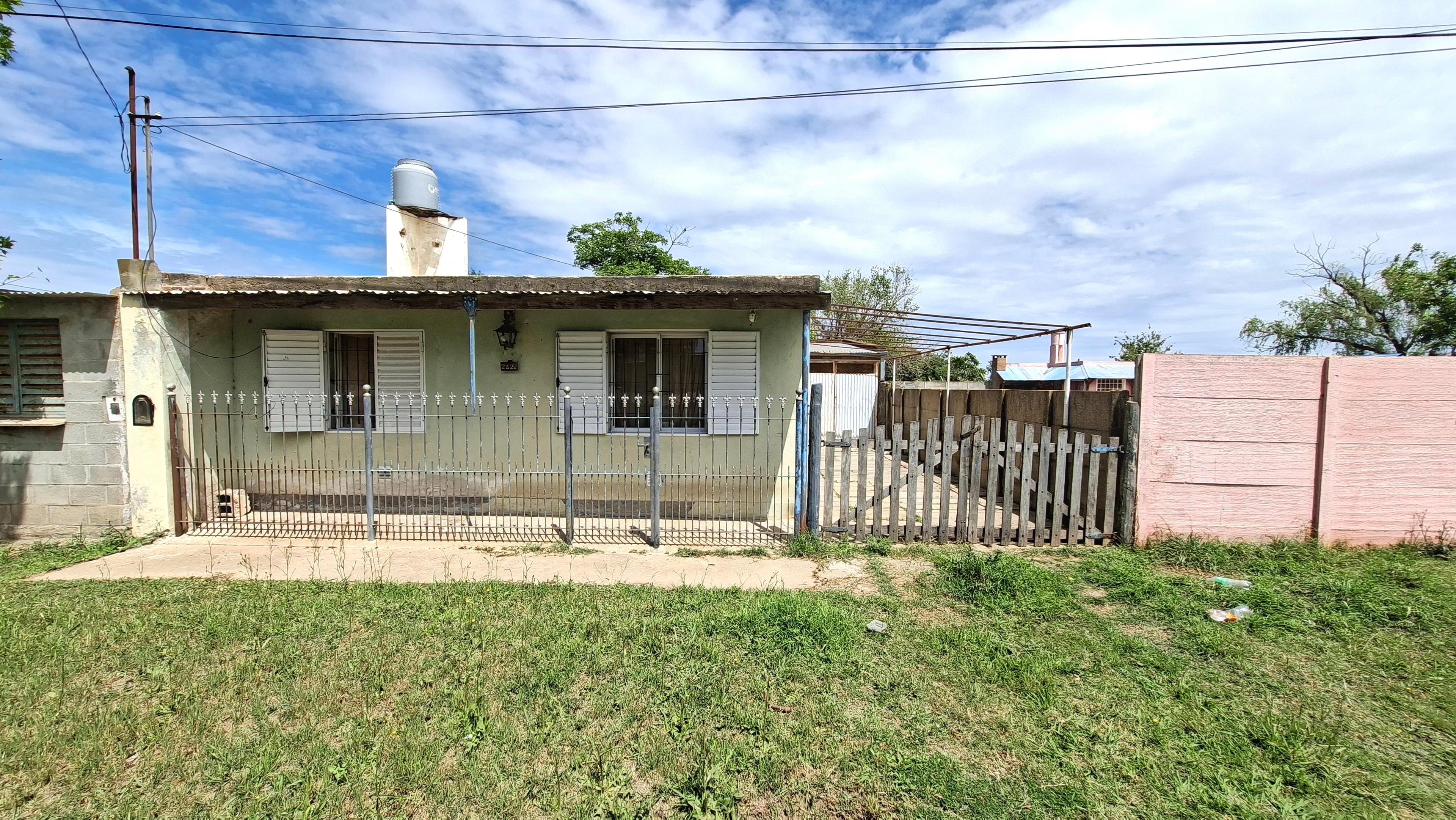 Casa en venta - VENADO TUERTO — foto 1