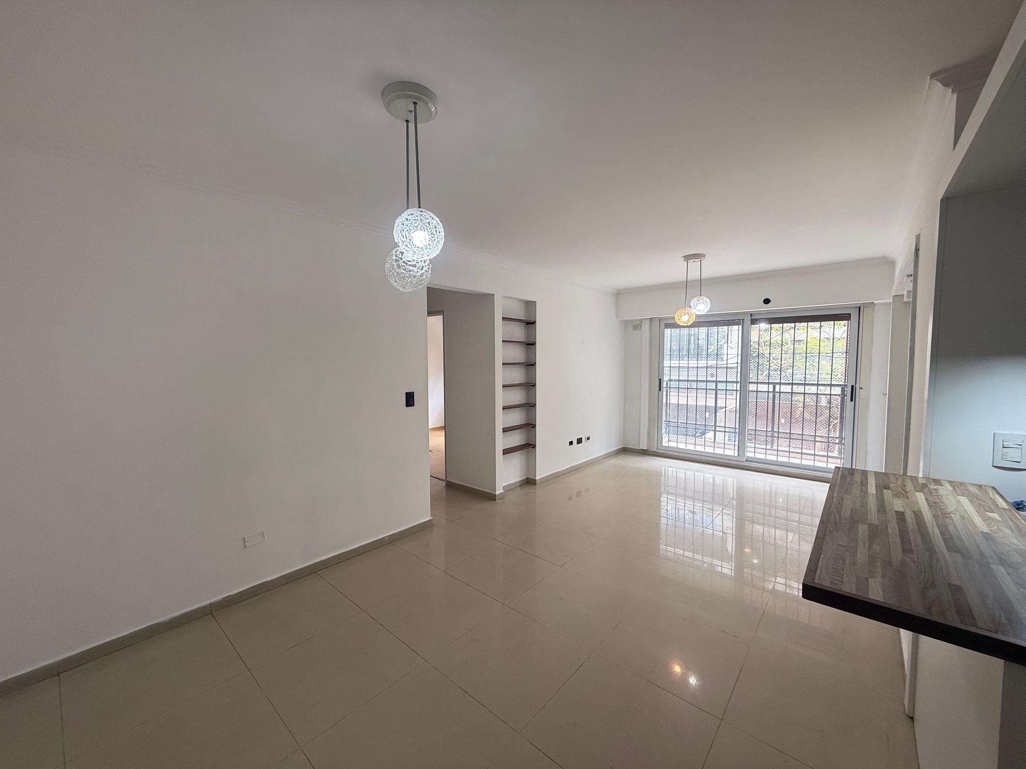 Departamento en alquiler en CASTELAR — foto 1