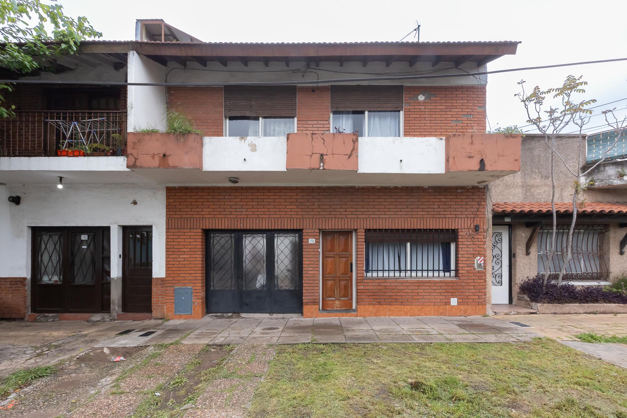 VENTA PH 4 AMBIENTES CON PATIO - PARRILLA, COCHERA CUBIERTA Y TERRAZA — foto 1