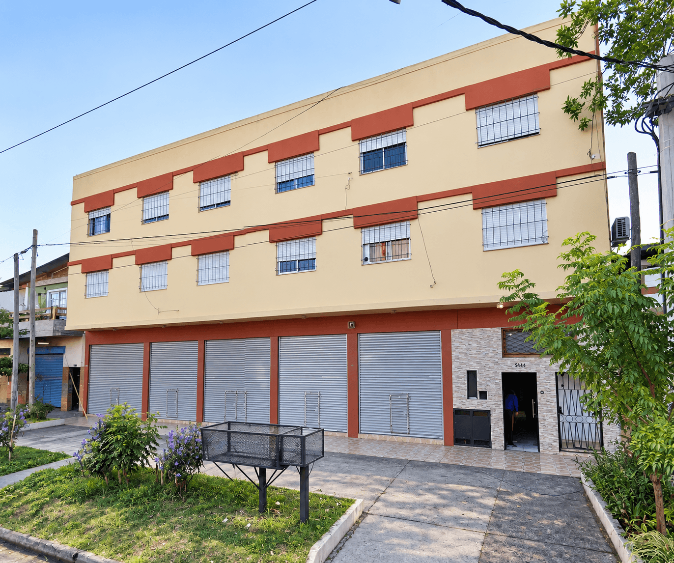 Venta – Departamento 4 ambientes al frente, 1.º piso – Apto crédito – Isidro Casanova — foto 1