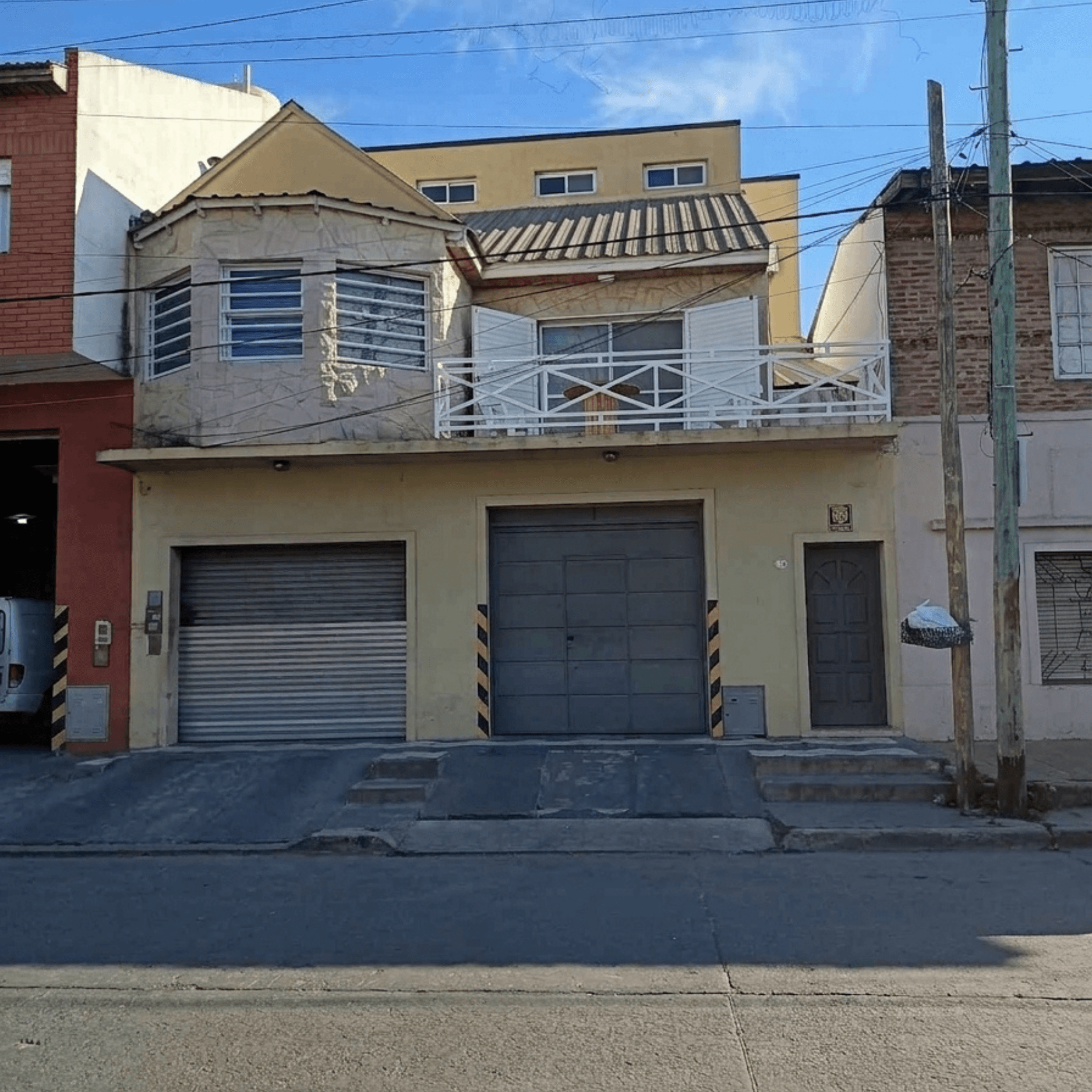 Venta Casa 2 Dormitorios Lanús Frente Balcón Terraza — foto 1