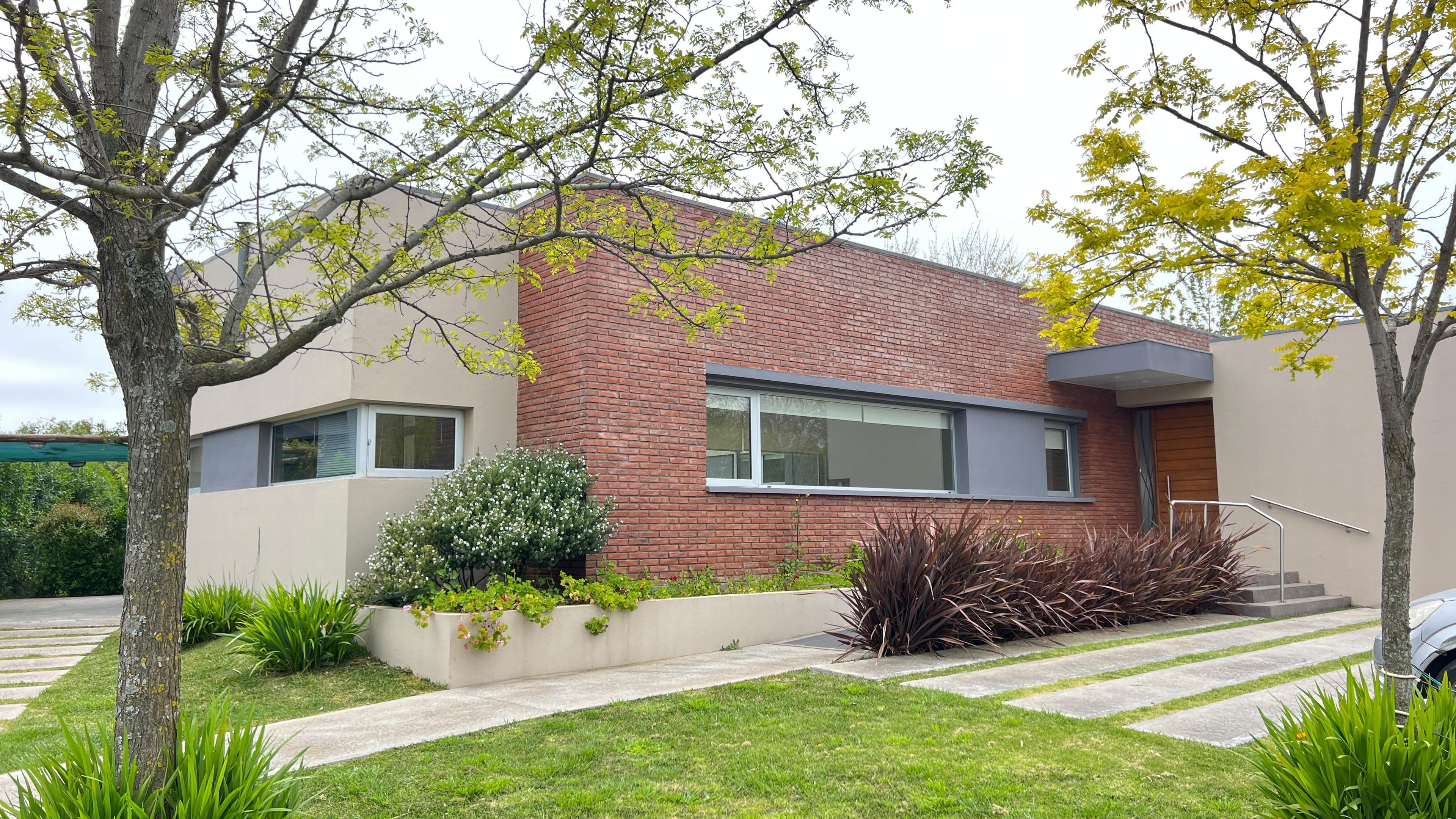ALQUILER PERMANENTE CASA ARENAS DEL SUR — foto 1
