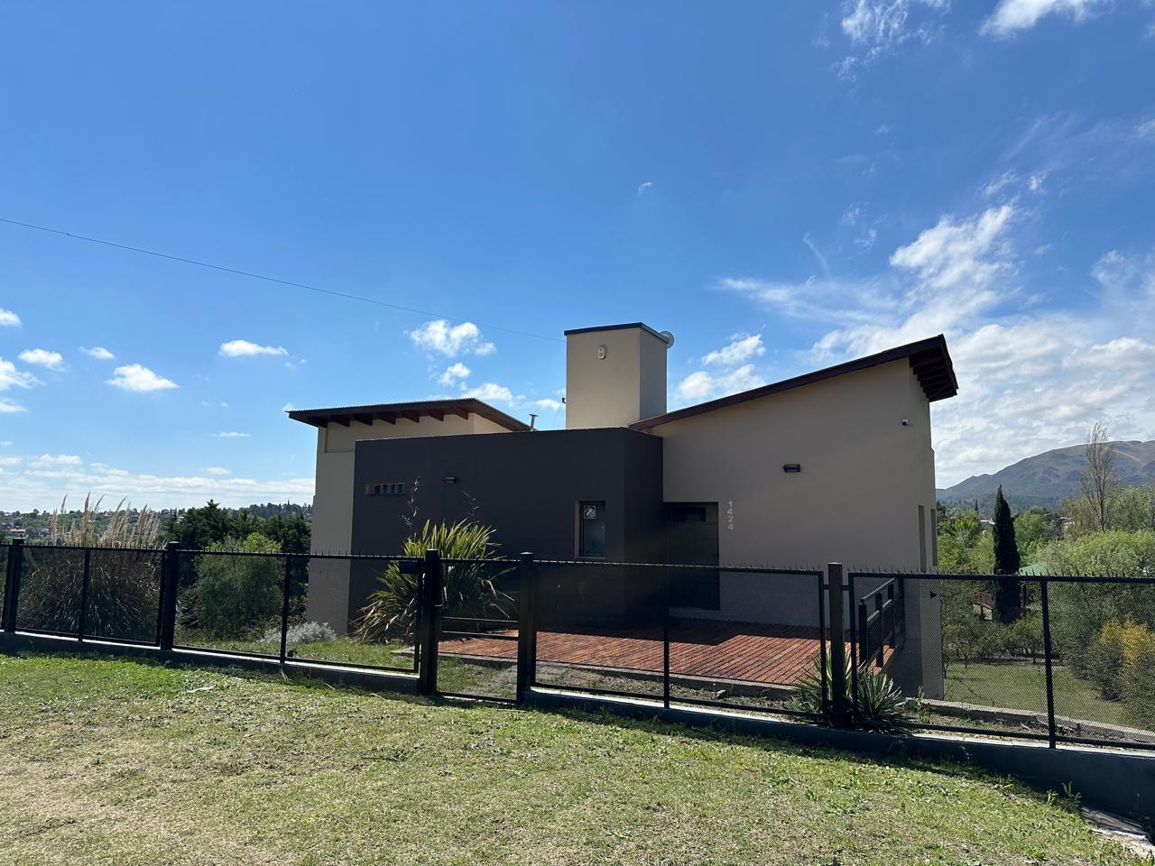 VENTA: Casa Amoblada en Villa Giardino — foto 1