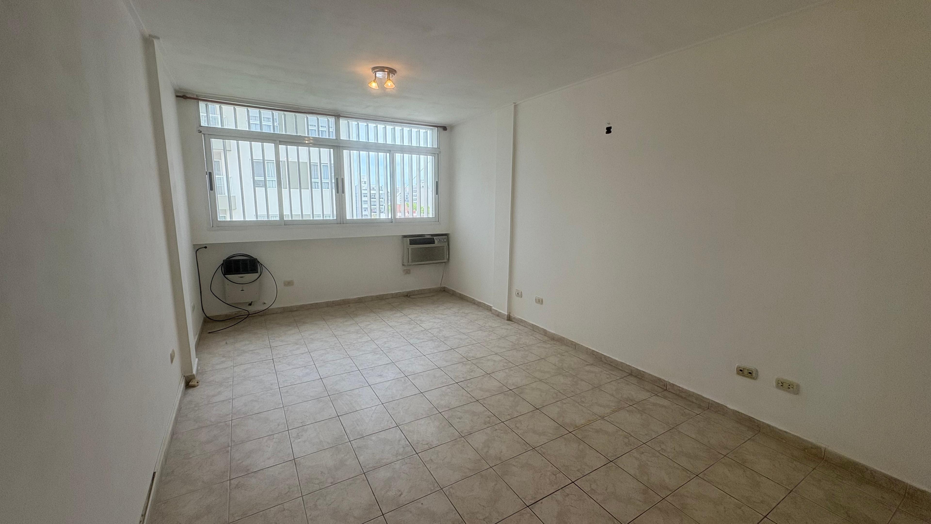 OFICINA EN VENTA LA PLATA — foto 1