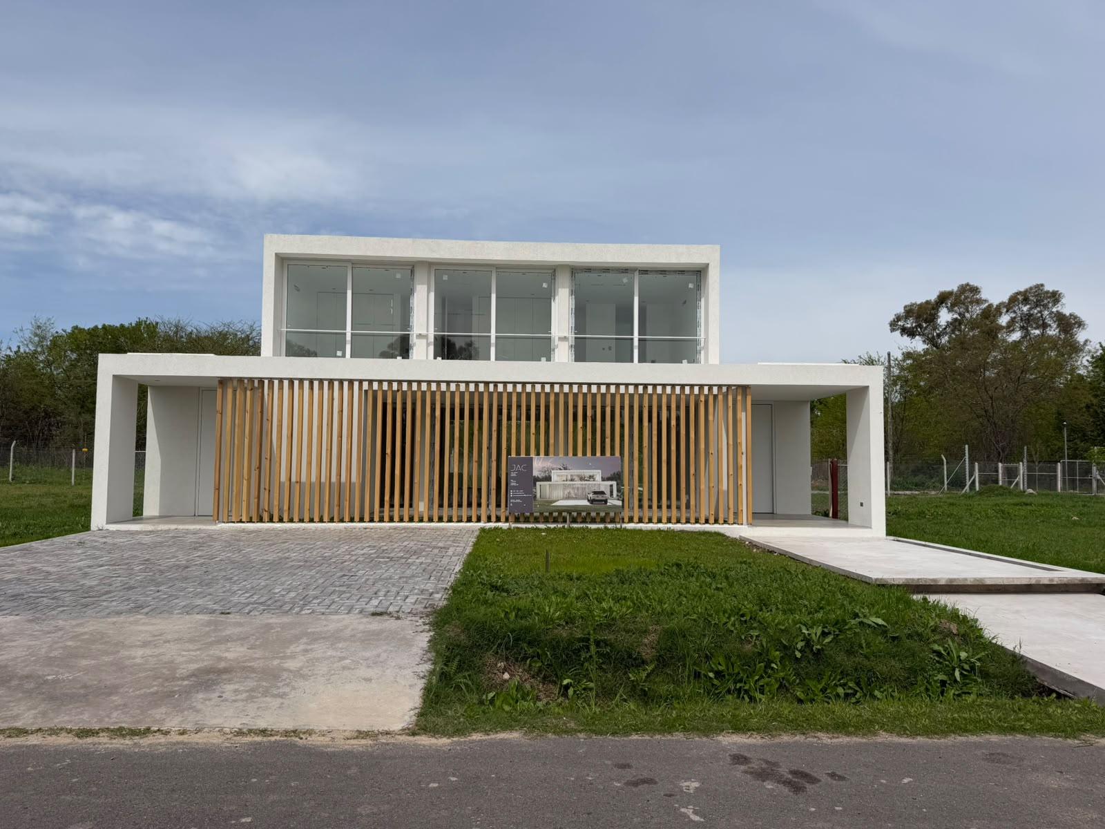 Casa en Venta de 3 dormitorios en Barrio Cerrado NorthBell - City Bell — foto 1