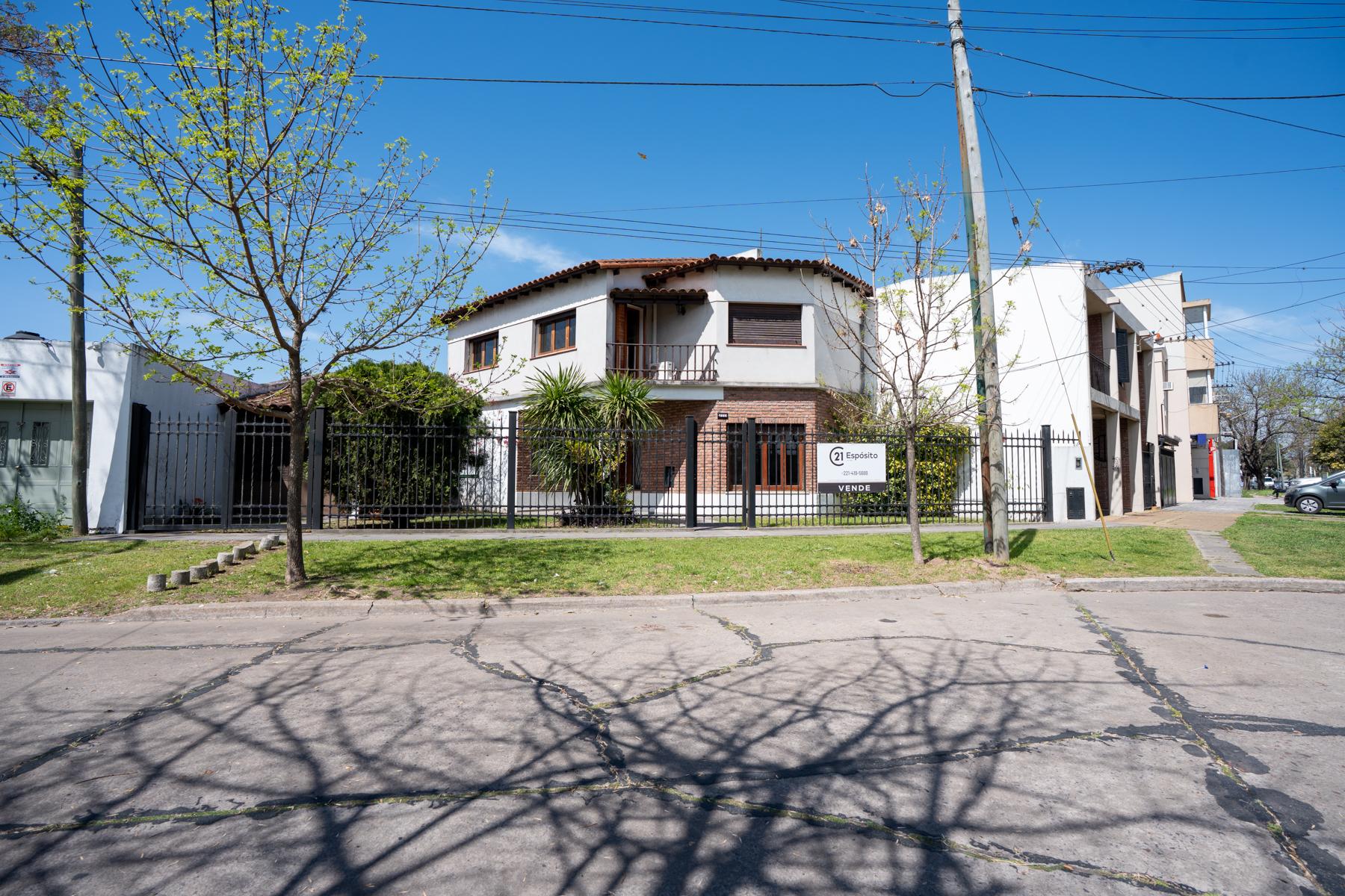 Casa en venta 33 e/ 28 y 29 - COPIA — foto 1
