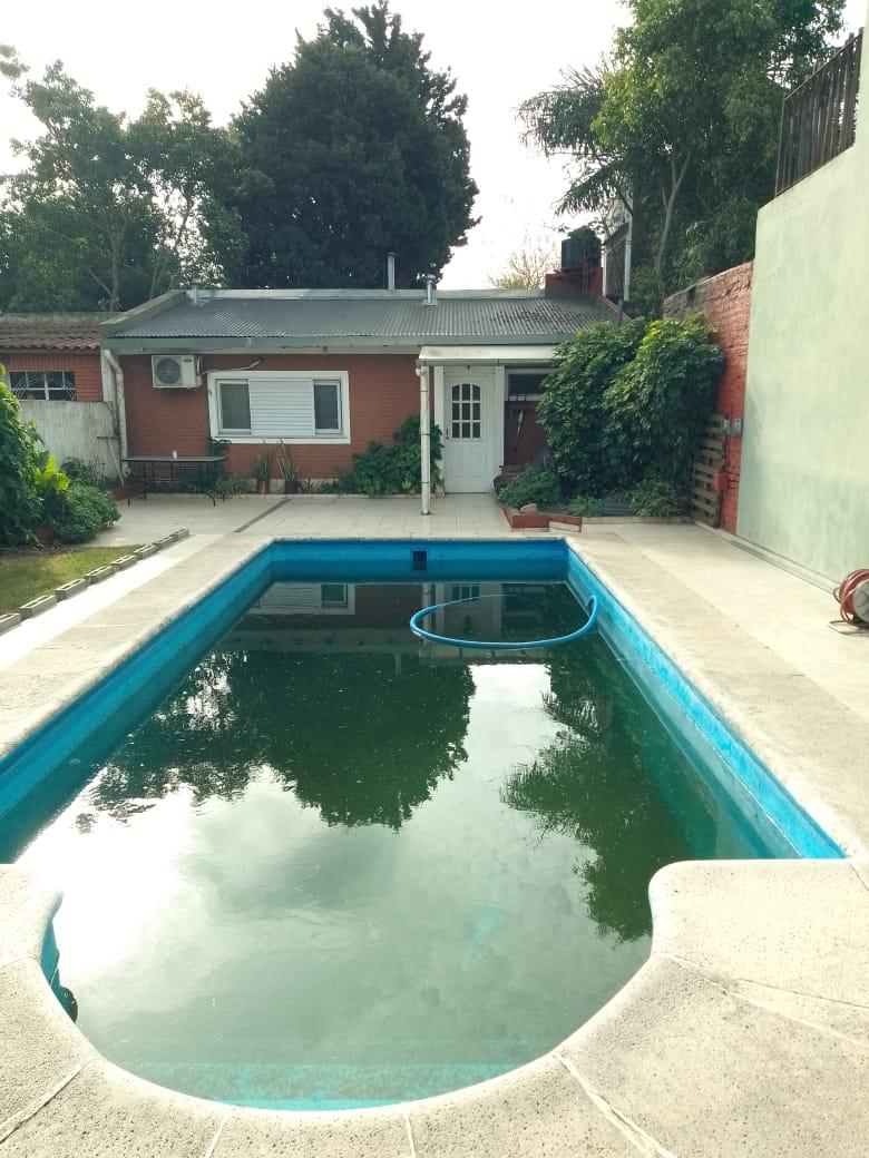 Venta Casa 5 ambientes con garage y pileta en Ciudadela — foto 1