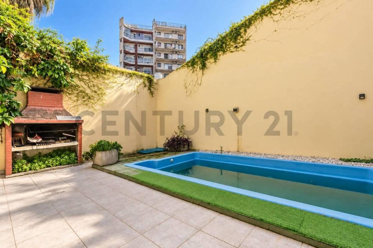 VENTA Casa 7 amb con Pileta y 2 cocheras - Villa del Parque — foto 1