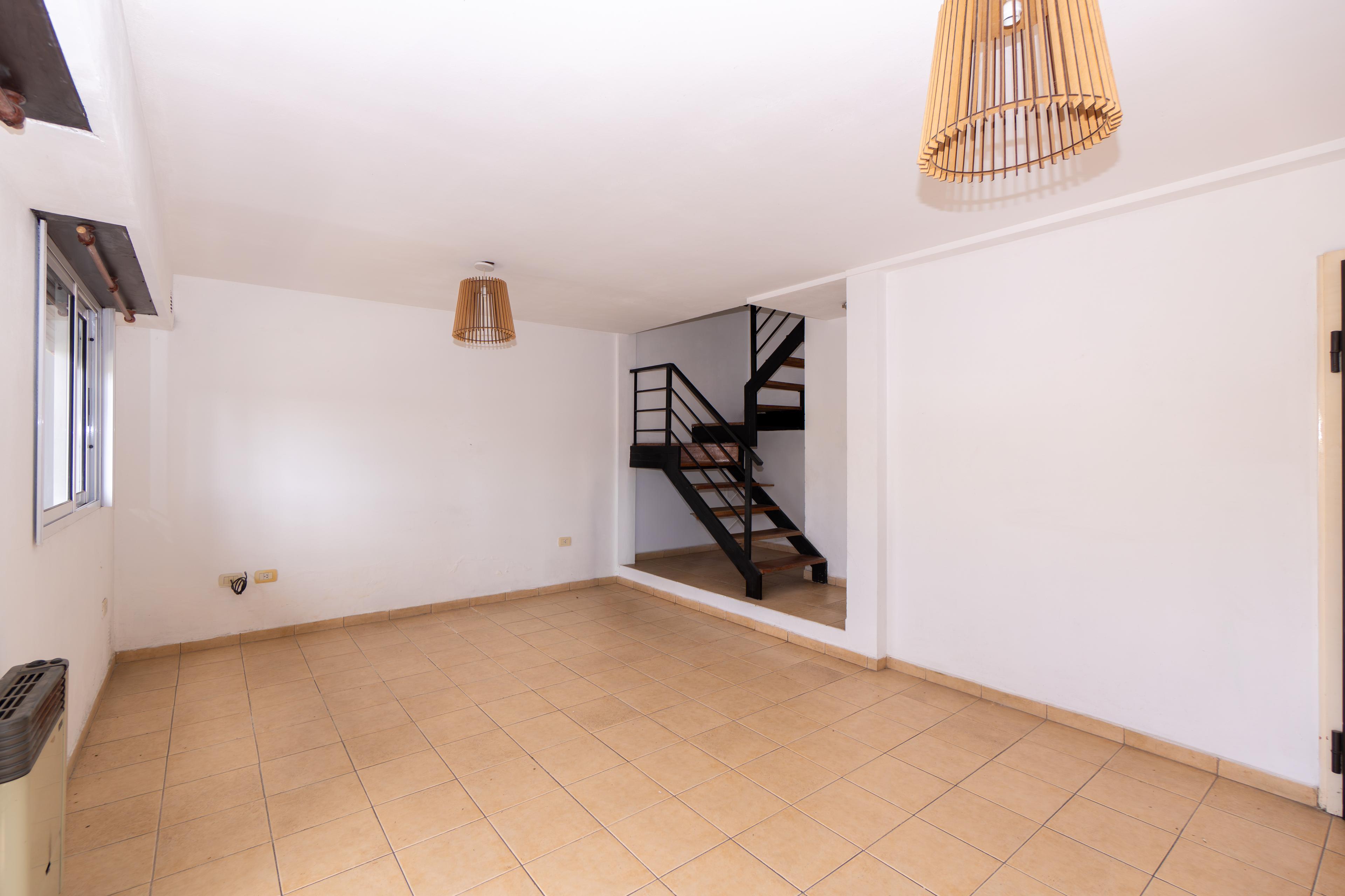 Departamento en venta en La Plata tipo Dúplex de 3 dormitorios con cochera — foto 1