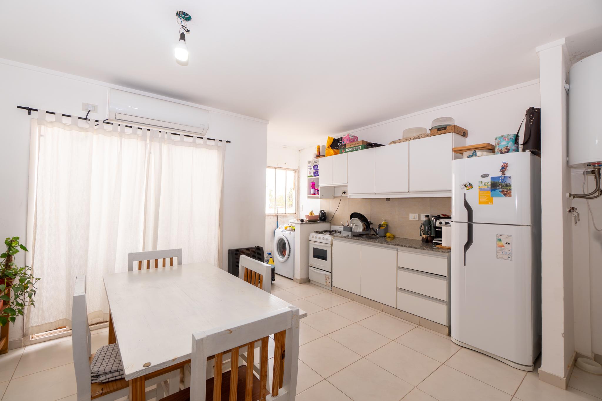 DEPARTAMENTO EN VENTA EN LA PLATA DE 2 DORMITORIOS CON COCHERA — foto 1