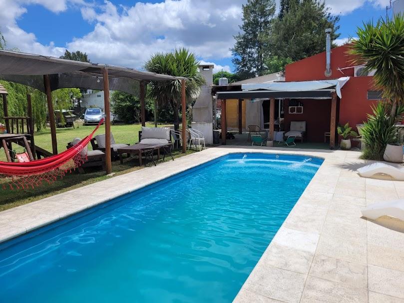 Casa en alquiler con local, en Sicardi Garibaldi — foto 1