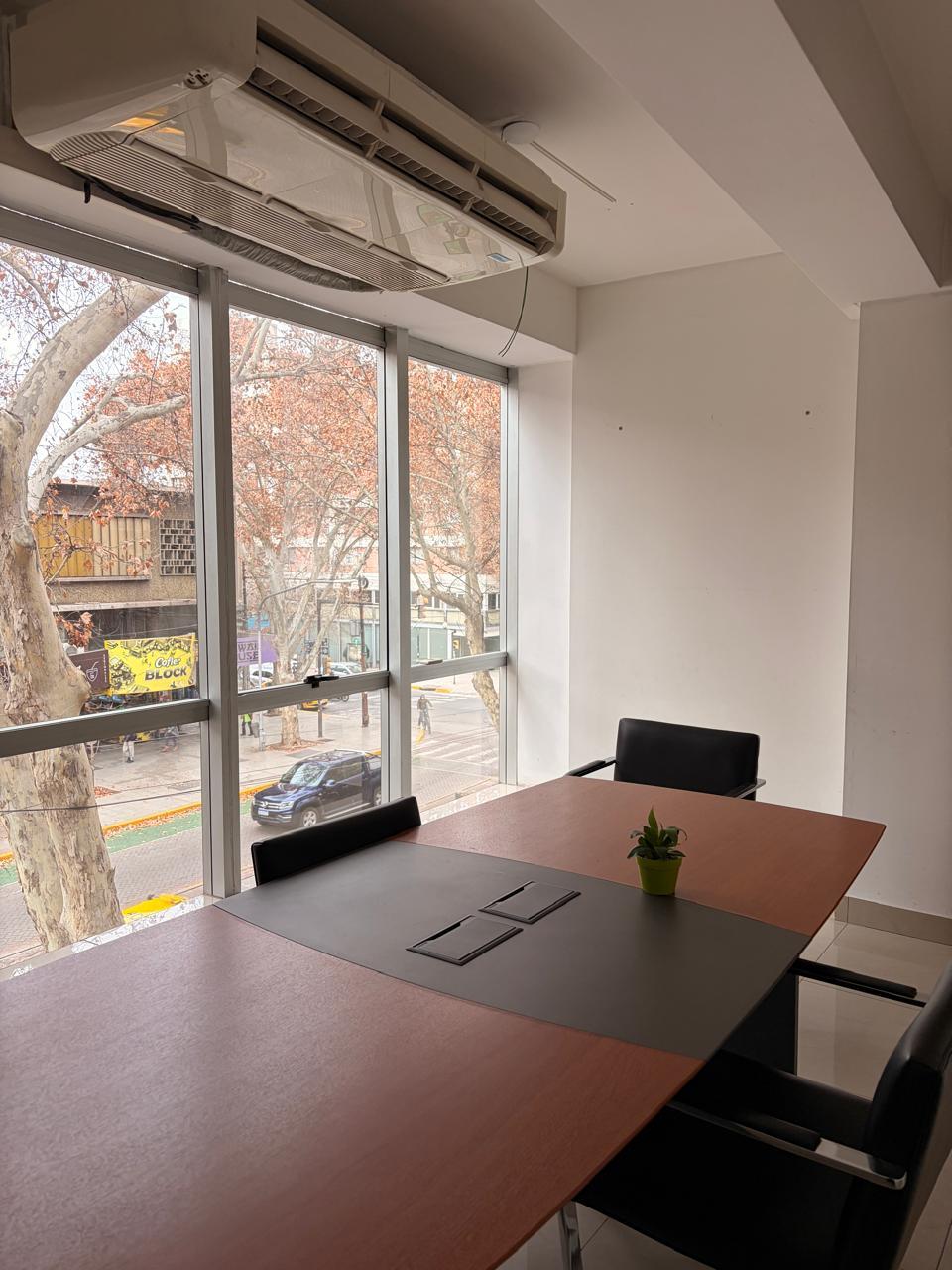 Oficinas en alquiler en Centro — foto 1