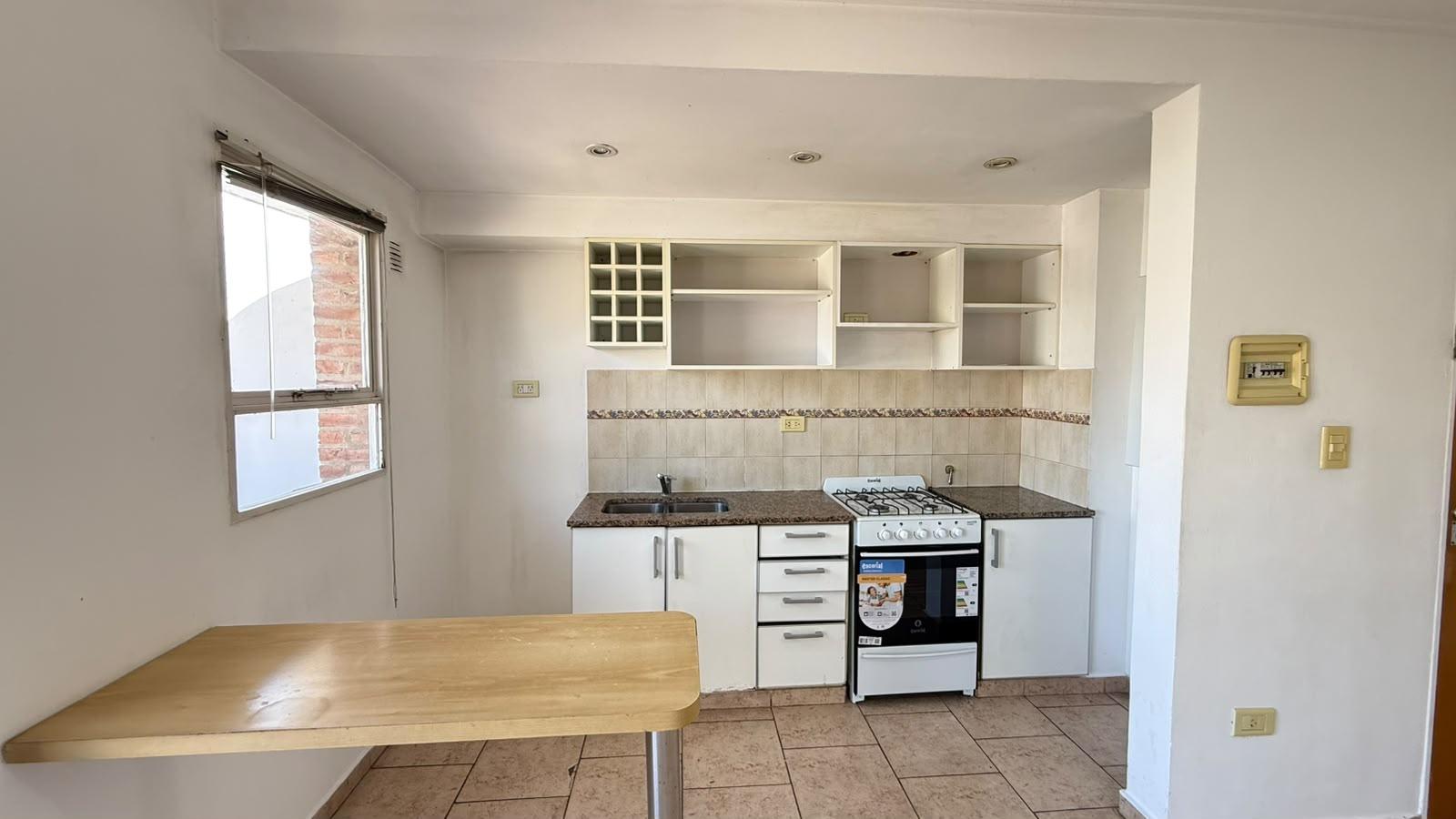 15 e/33 Y 34 - DEPARTAMENTO EN VENTA DE 2 DORMITORIOS — foto 1