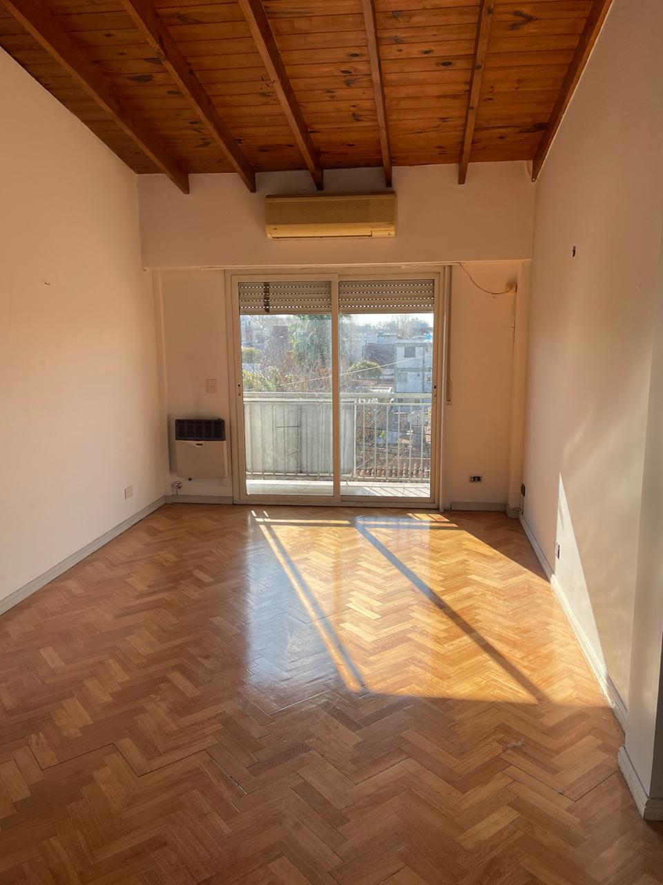 Departamento en venta 3 amb con cochera en La Calabria — foto 1