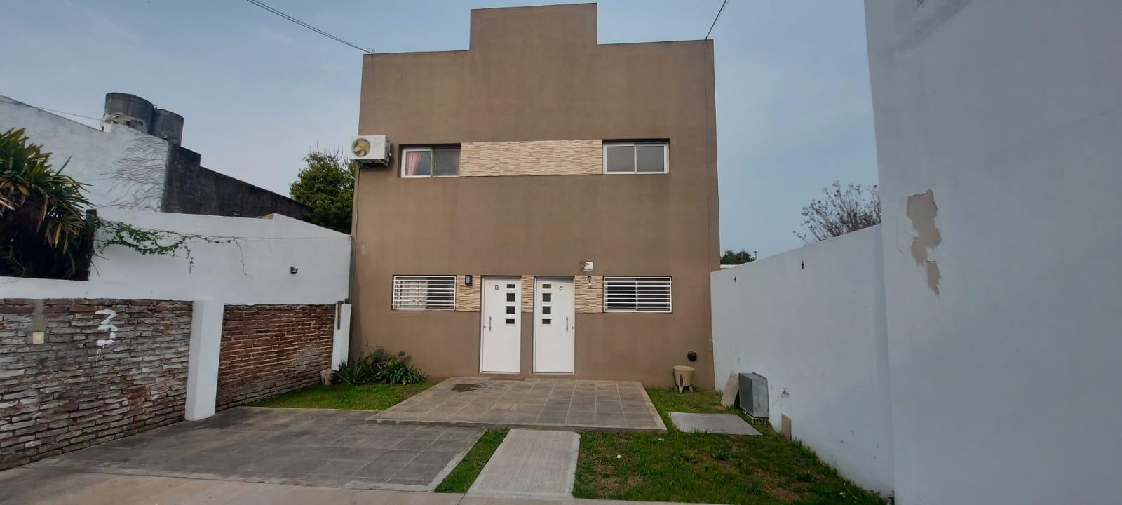 Casa Duplex en alquiler en tolosa — foto 1