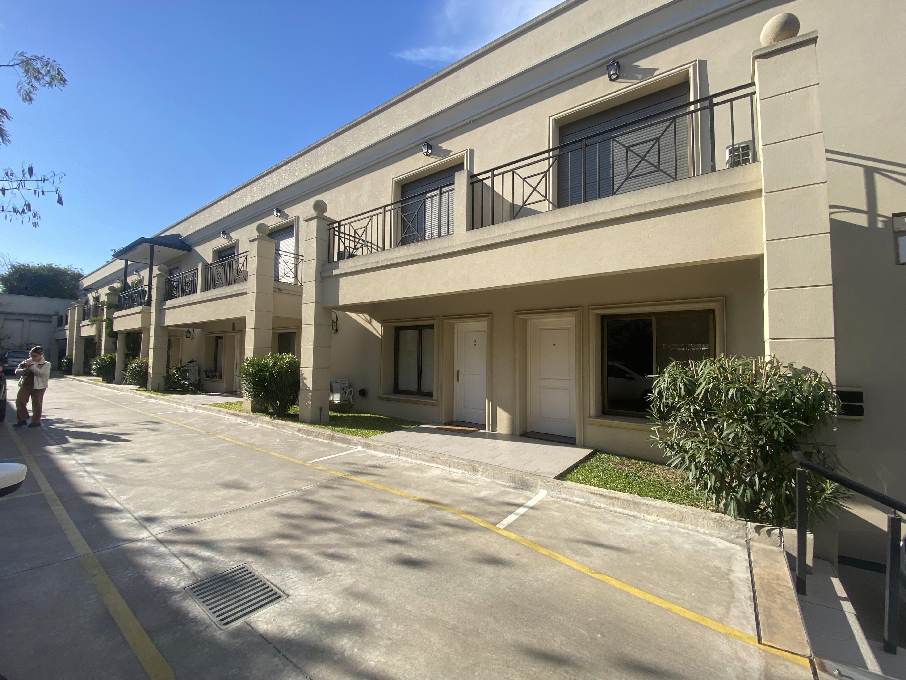 Casa en alquiler en Villa Ballester — foto 1
